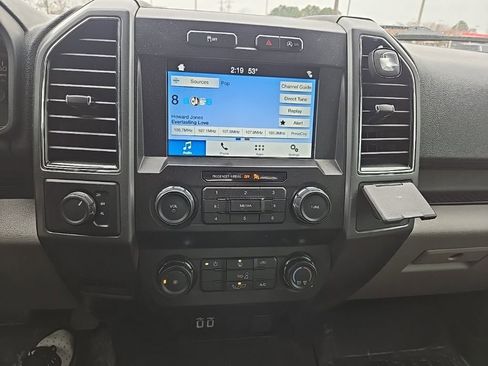 Used 2019 Ford F150 XLT image 11