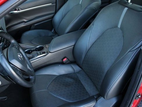 Used 2023 Toyota Camry XSE image 18