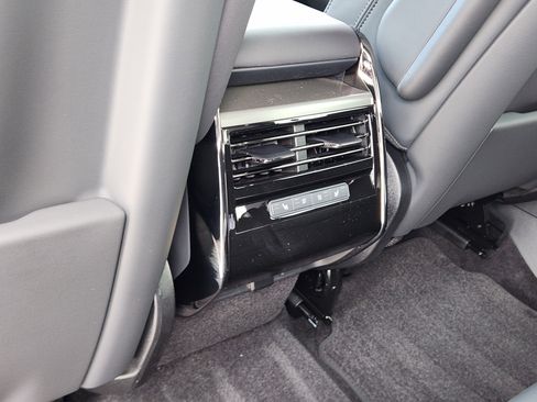 New 2025 Land Rover Range Rover Sport Dynamic SE image 30