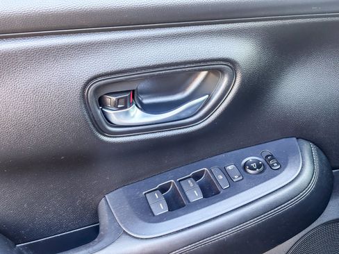 Certified 2024 Honda HR-V LX image 22