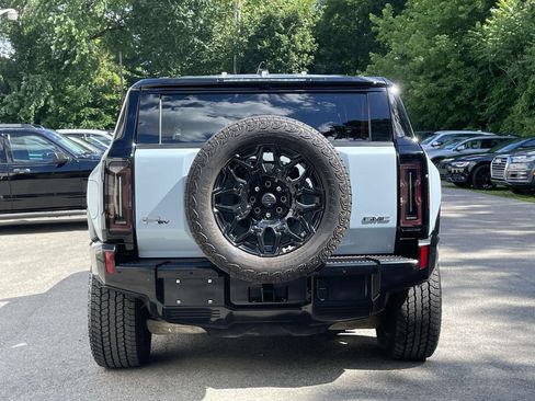 Used 2025 GMC Hummer EV 2X AWD/4WD image 4