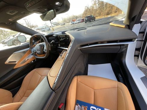 Certified 2024 Chevrolet Corvette Stingray Preferred Cpe w/ 2LT image 11