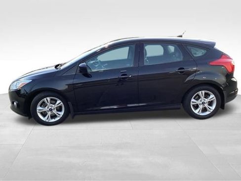 Used 2012 Ford Focus SE FWD image 1