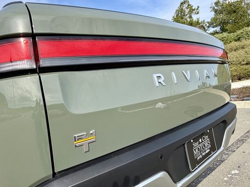 Used 2022 Rivian R1T Launch Edition image 21