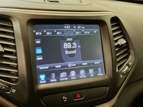 Used 2018 Jeep Cherokee Limited w/ High Altitude Package image 21