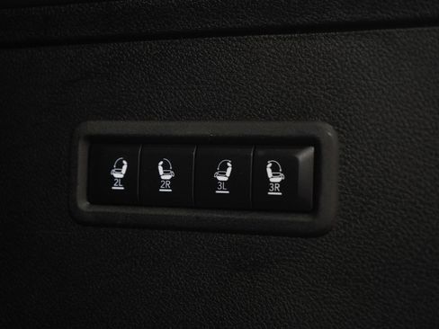 Used 2024 Jeep Wagoneer Series II AWD/4WD image 18