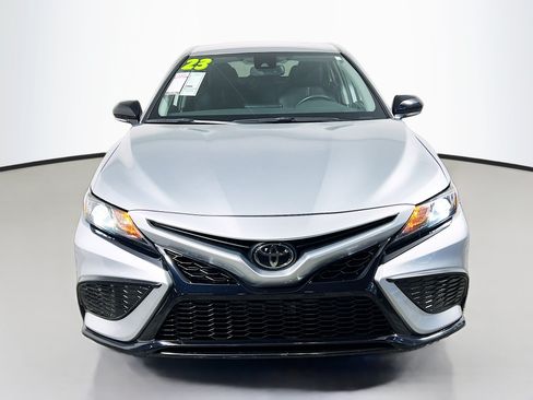 Used 2023 Toyota Camry SE w/ Convenience Package FWD image 11