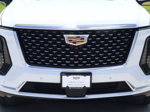 Used 2026 Cadillac Escalade ESV 2WD w/ LPO, Floor Liner Package image 8