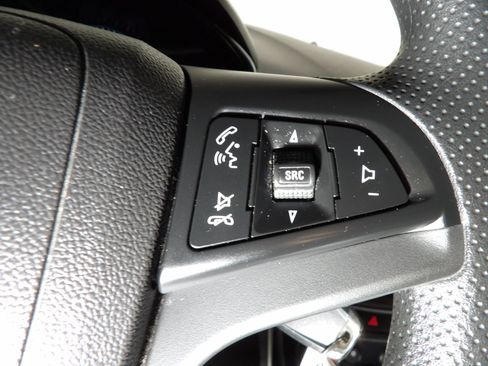 Used 2020 Chevrolet Trax LS w/ LPO, Protection Package FWD image 16
