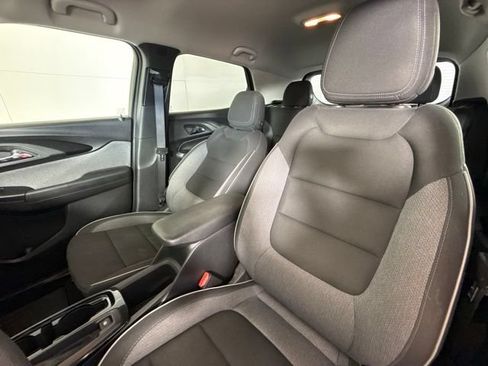 Used 2023 Chevrolet TrailBlazer LT FWD image 15