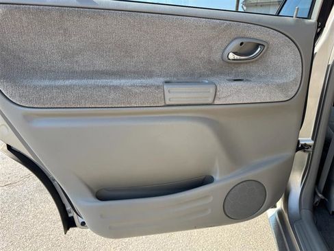 Used 2005 Suzuki XL7 2WD image 21