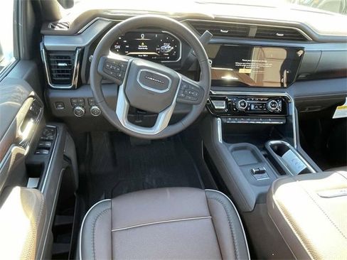 New 2026 GMC Sierra 3500 Denali w/ Denali Reserve Package image 11