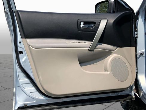 Used 2014 Nissan Rogue S w/ Convenience Package FWD image 21