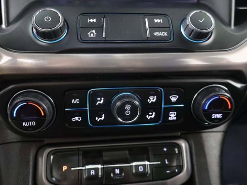Used 2023 GMC Acadia AT4 w/ Technology Package AWD/4WD image 50