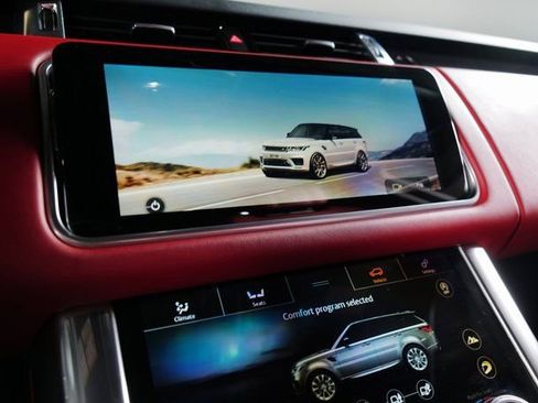 Used 2022 Land Rover Range Rover Sport HST image 10