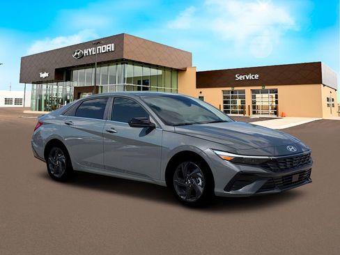 New 2026 Hyundai Elantra SEL Sport Premium FWD image 10