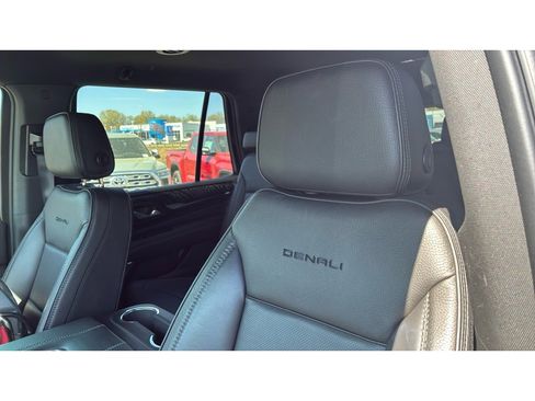 Used 2022 GMC Yukon Denali image 8