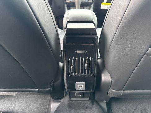 New 2026 Jeep Compass Limited image 31