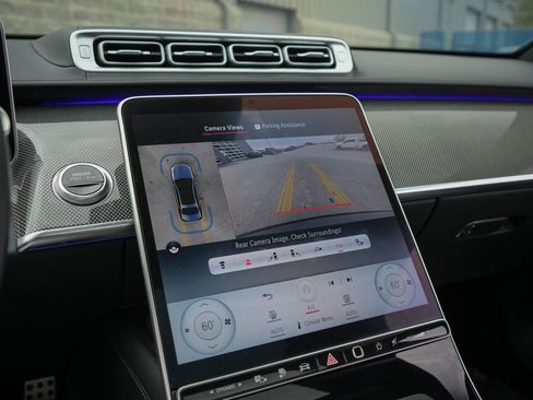 Used 2023 Mercedes-Benz S 580e 4MATIC Sedan w/ AMG Line image 43