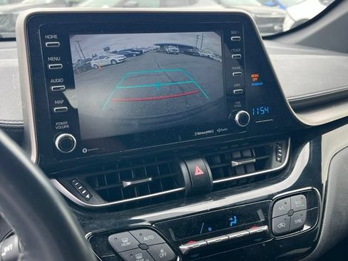 Used 2019 Toyota C-HR XLE FWD image 12