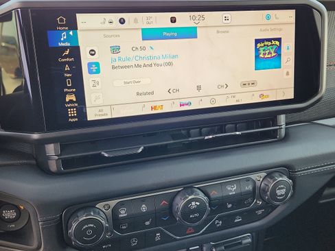 New 2026 Jeep Gladiator Rubicon image 18