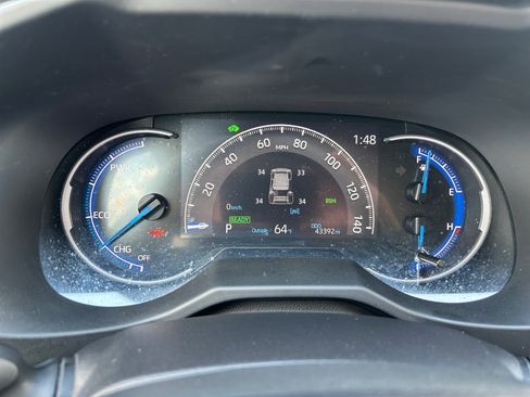 Used 2022 Toyota RAV4 Limited image 11