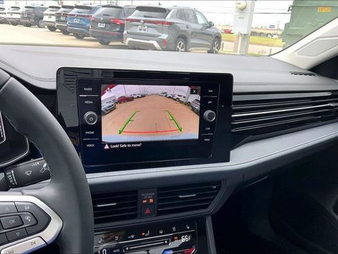 Certified 2026 Volkswagen Jetta SEL FWD image 21