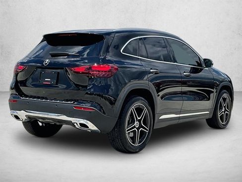 Used 2026 Mercedes-Benz GLA 250 image 2