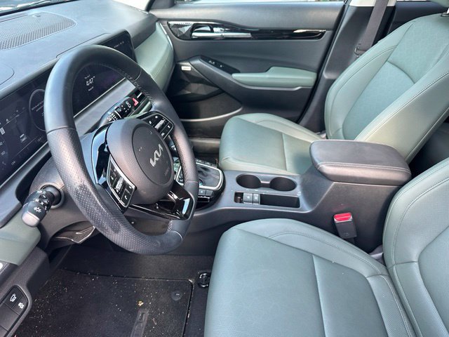 Used 2024 Kia Seltos SX w/ SX Sunroof Package AWD/4WD image 13
