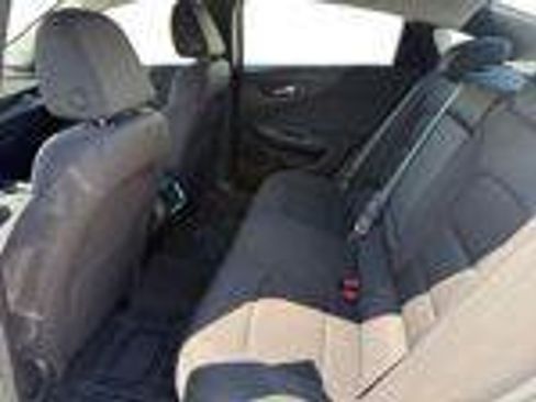 Used 2023 Chevrolet Malibu LT FWD image 5