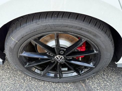 New 2026 Volkswagen Jetta GLI Autobahn FWD image 4