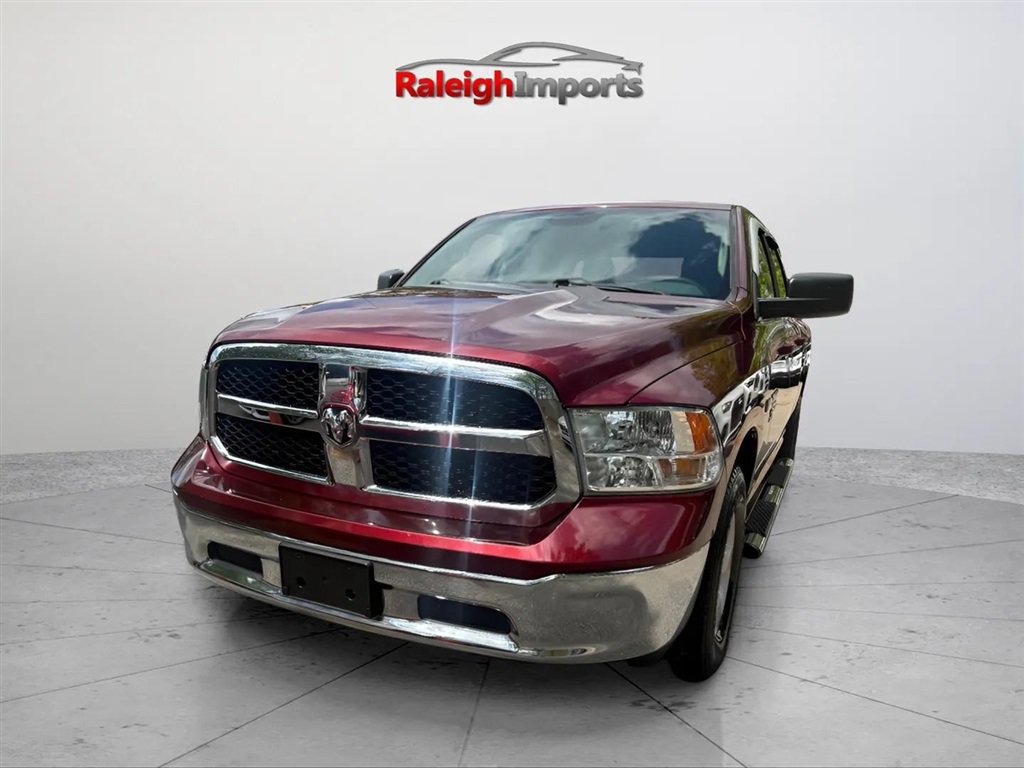 Used 2020 RAM 1500 Classic SLT AWD/4WD image 2