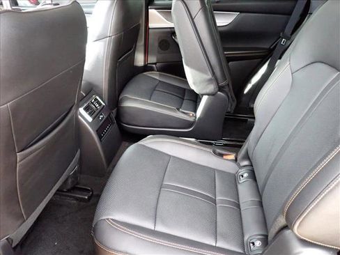 Used 2024 MAZDA CX-90 Plug-In Hybrid w/ Preferred image 10