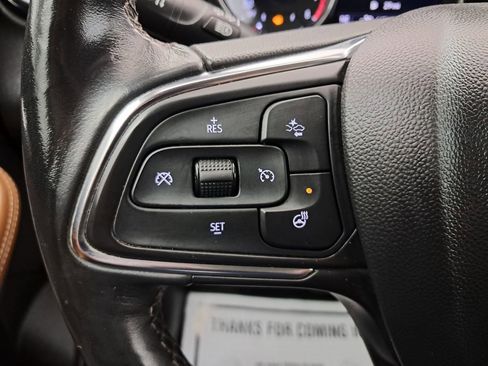 Used 2021 Buick Encore GX Essence image 10