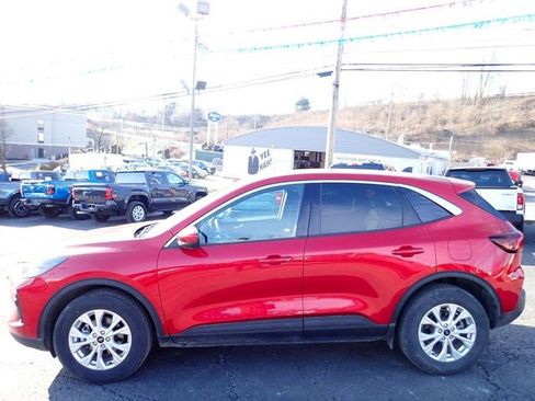 Used 2023 Ford Escape Active w/ Tech Pack #2 image 2