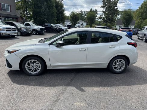 Used 2025 Subaru Impreza 2.0i AWD/4WD image 2