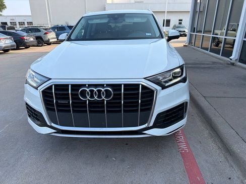 Used 2021 Audi Q7 2.0T Premium Plus w/ Premium Plus Package AWD/4WD image 3
