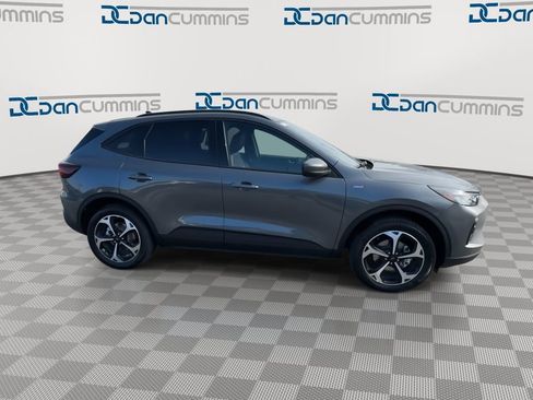 New 2026 Ford Escape ST-Line Select w/ Tech Pack #1 AWD/4WD image 16