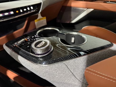 New 2026 Cadillac Optiq Luxury 2 image 35