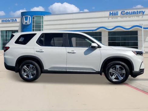 New 2025 Honda Pilot EX-L image 6