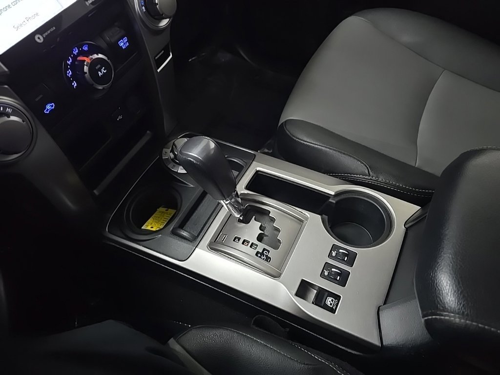 Used 2020 Toyota 4Runner SR5 Premium w/ Moonroof Package AWD/4WD image 27