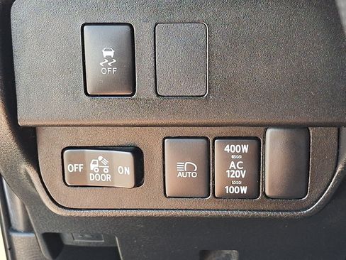 Used 2023 Toyota Tacoma TRD Sport AWD/4WD image 24