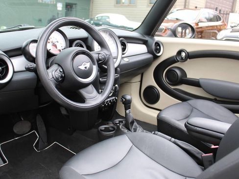 Used 2012 MINI Cooper Convertible image 20