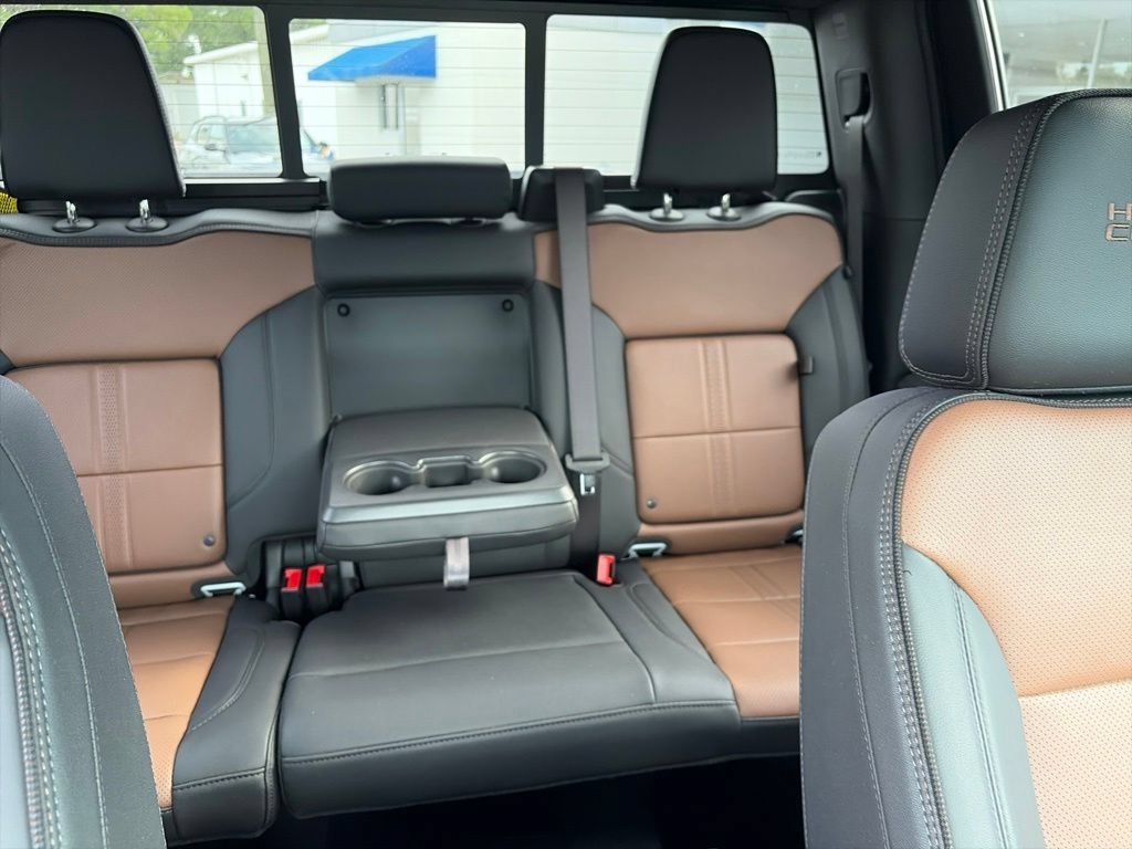 New 2026 Chevrolet Silverado 2500 High Country w/ High Country Premium Package AWD/4WD image 17