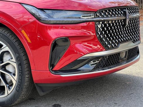 New 2026 Lincoln Nautilus Reserve image 2