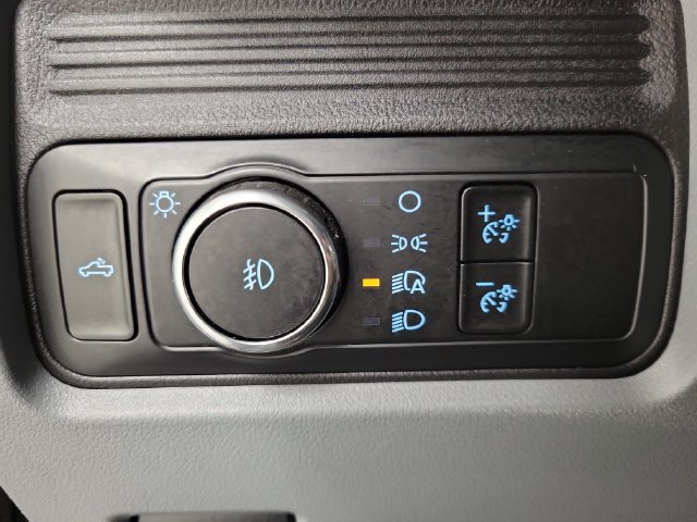 Used 2025 Ford F350 XLT w/ FX4 Off-Road Package AWD/4WD image 21