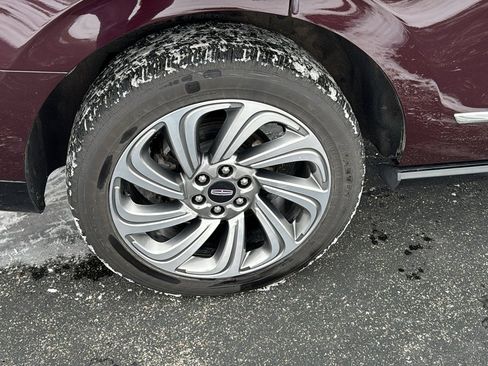 Used 2023 Lincoln Navigator Reserve w/ Equipment Group 201A image 10