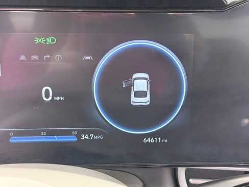 Used 2024 Hyundai Elantra SEL FWD image 39