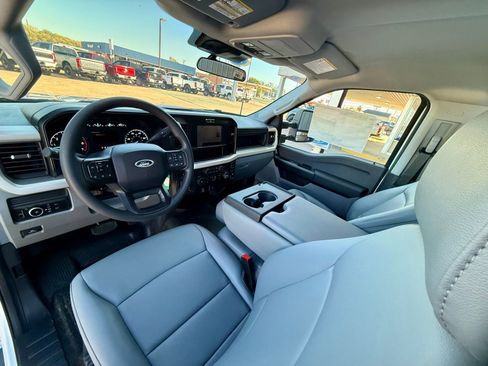 New 2026 Ford F250 XL w/ FX4 Off-Road Package image 5