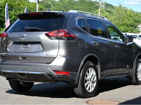 Used 2018 Nissan Rogue SV w/ Premium Package AWD/4WD image 6
